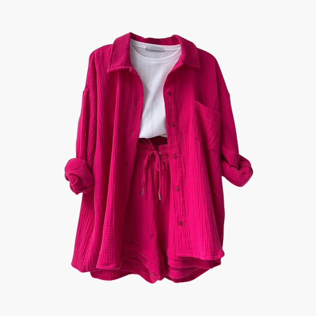 Conjunto cómodo de dos piezas con camisa de manga larga y pantalones cortos