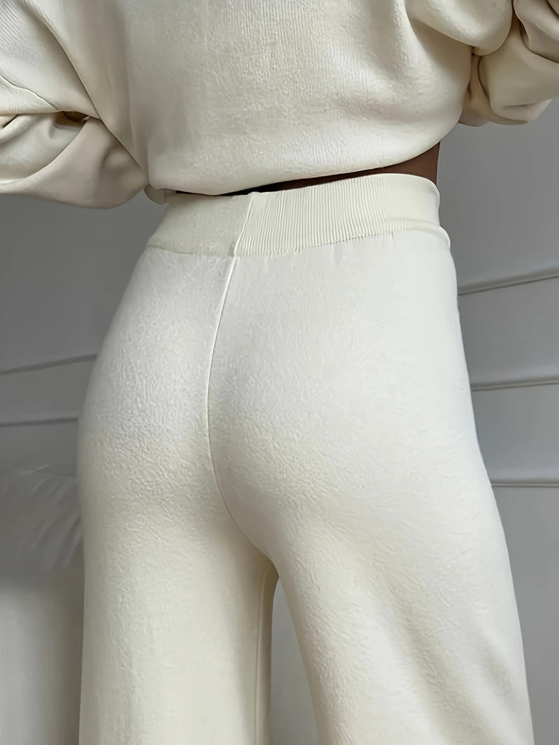 Conjunto casual de suéter de cuello alto y pantalones para mujer