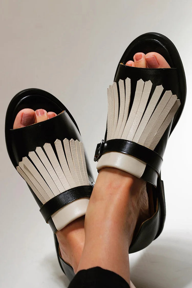 Lucrezia™ | Sandalias urbanas con flecos en contraste para un estilo icónico