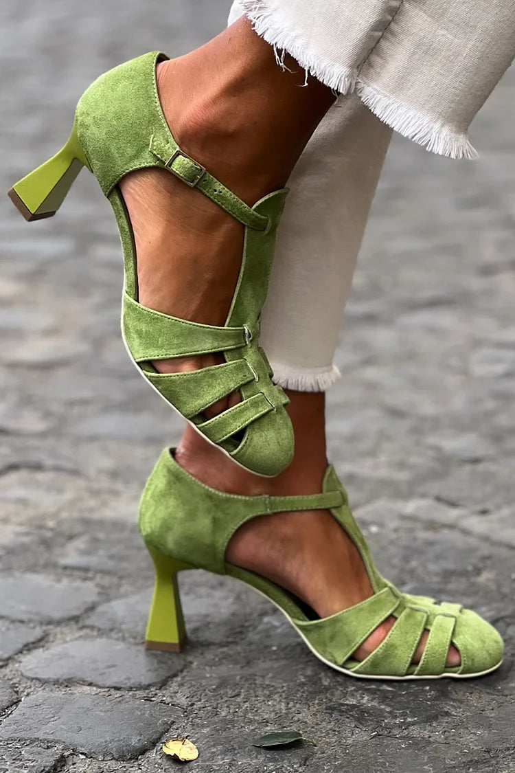 LIVIA | ELEGANTES SANDALIAS CON TACÓN MEDIO Y DISEÑO CRUZADO