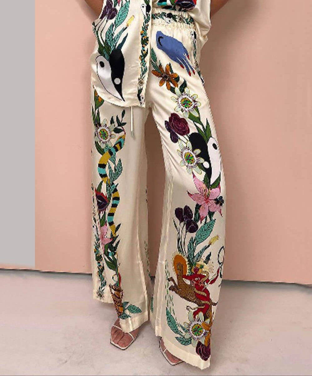 PANTALONES SATINADOS ESTAMPADO ÚNICO – ELEGANCIA Y COMODIDAD CON ESTILO