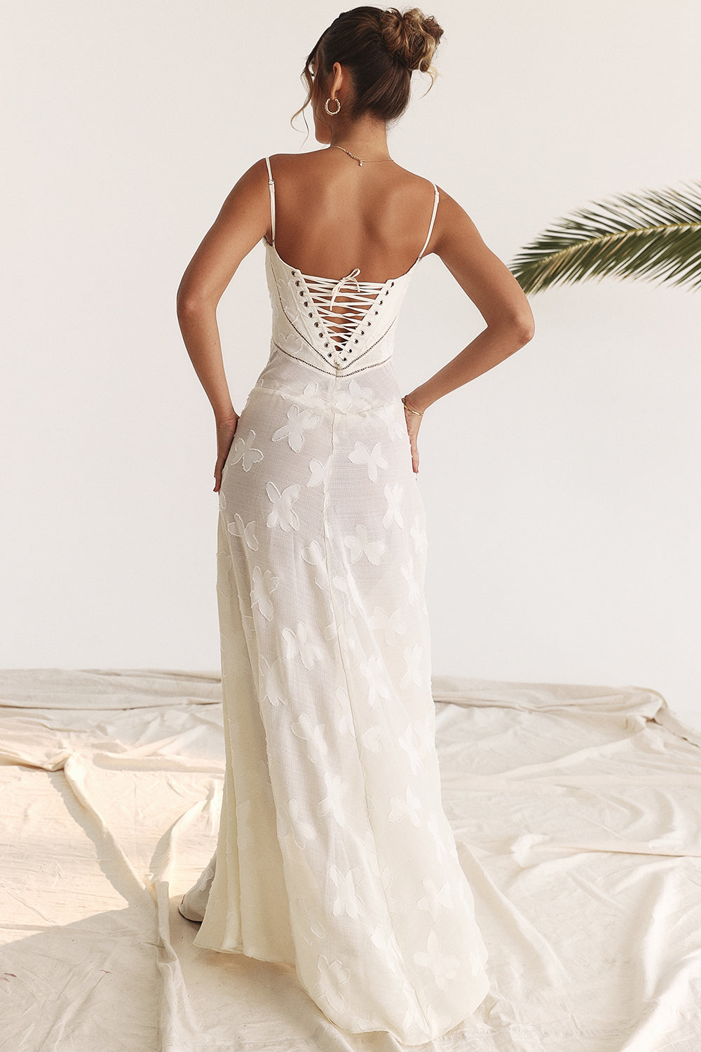 NAYA VESTIDO ROMÁNTICO Y ELEGANTE