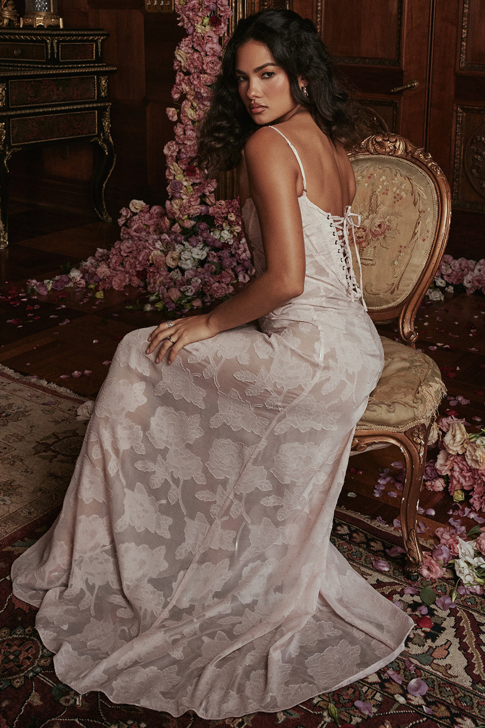 NAYA VESTIDO ROMÁNTICO Y ELEGANTE