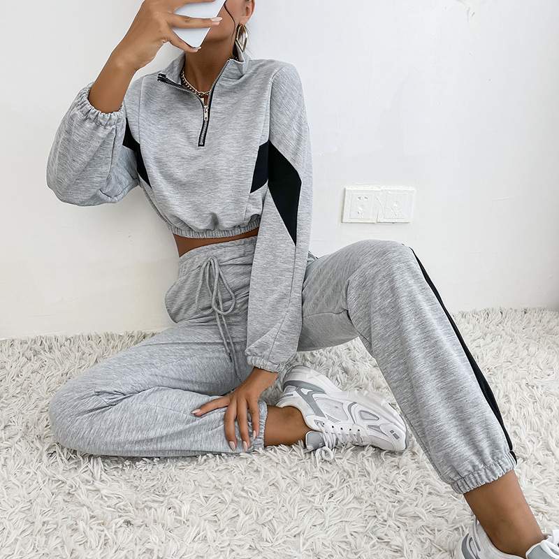 CONJUNTO DEPORTIVO PARA MUJER DE INVIERNO CON CUELLO ALTO Y SUDADERA EN CONTRASTE - Moda Activa