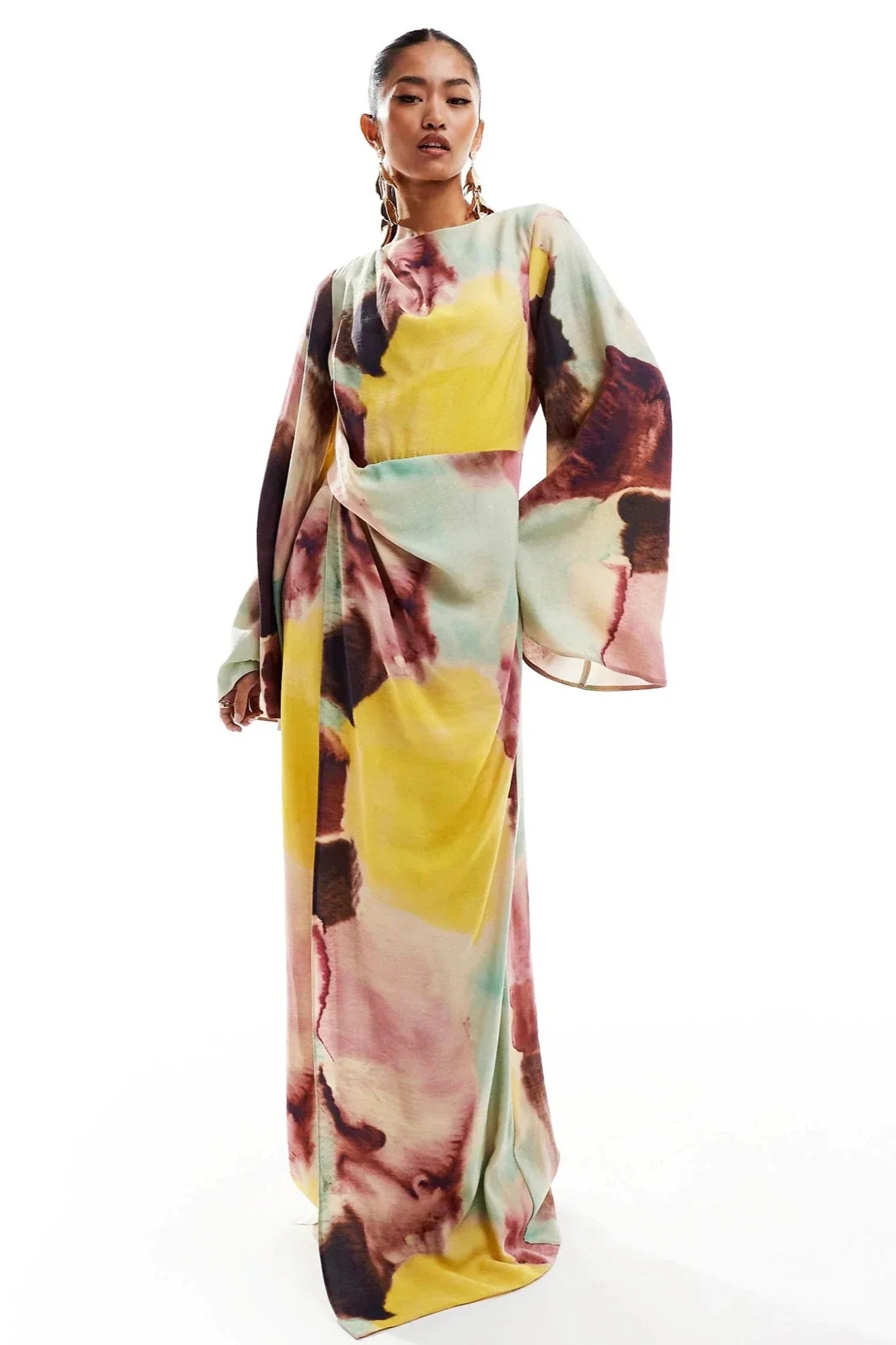 VESTIDO ULTRA LARGO CON ESTAMPADO DE ACUARELA ABSTRACTA