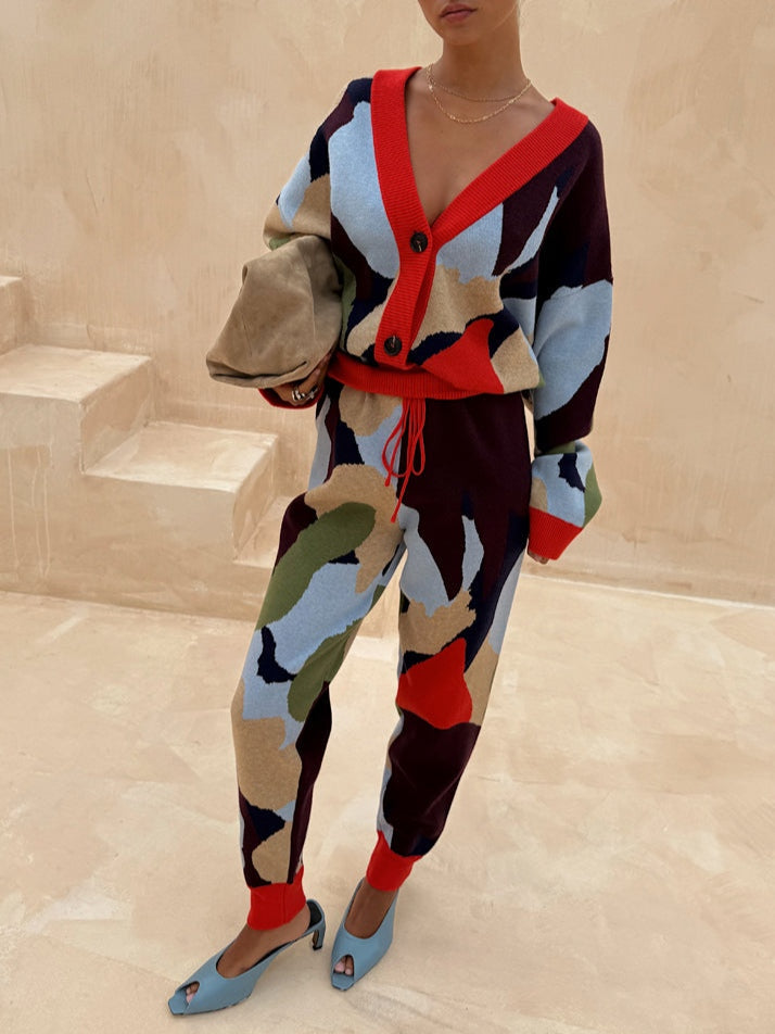 PANTALONES TEJIDOS AJUSTADOS CON PATRÓN GEOMÉTRICO ABSTRACTO