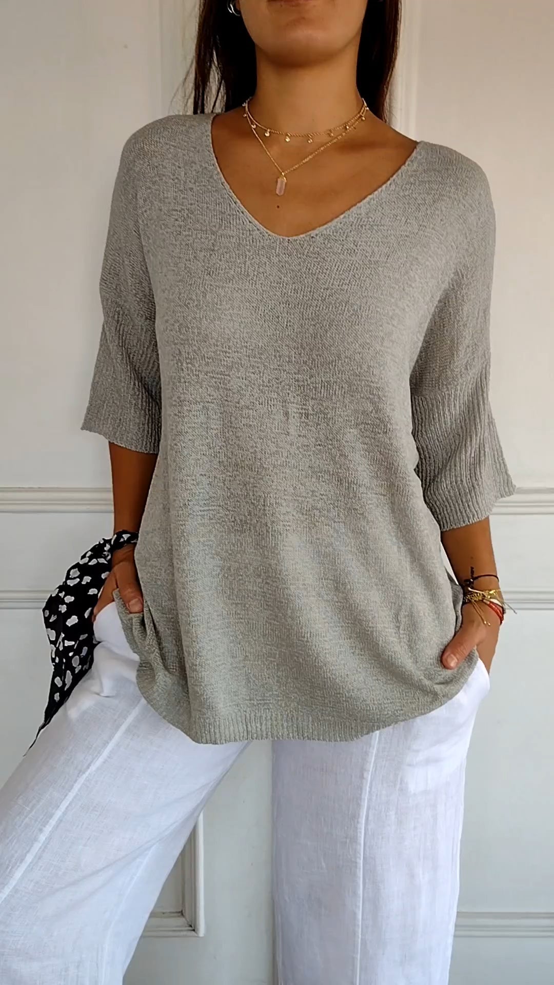Top da donna in maglia con scollo a V, semplice e aderente