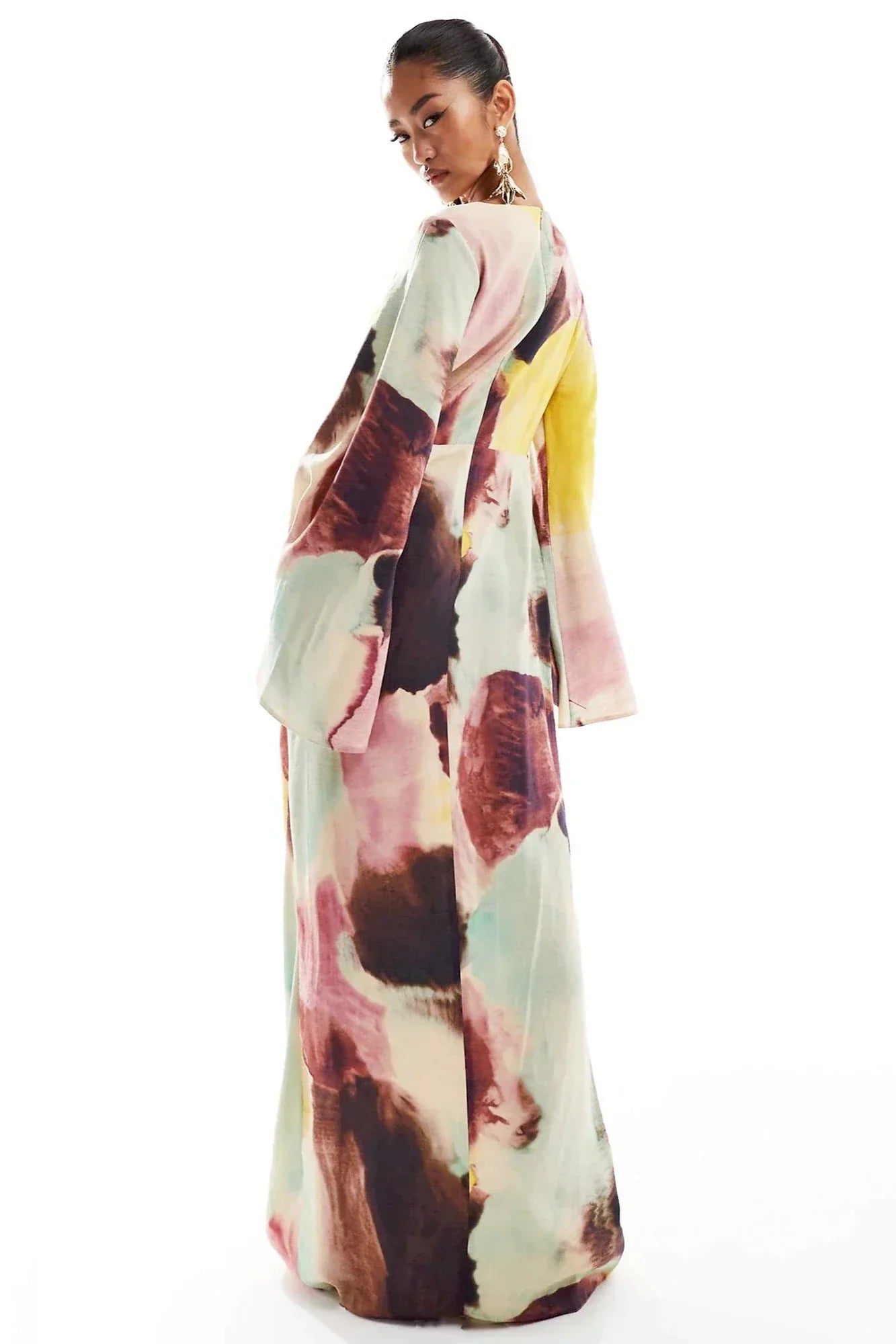 VESTIDO ULTRA LARGO CON ESTAMPADO DE ACUARELA ABSTRACTA