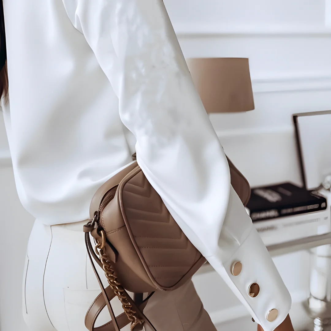 CAMISA AMÉLIEA CON BOTONES – ELEGANCIA MODERNA Y VERSÁTIL