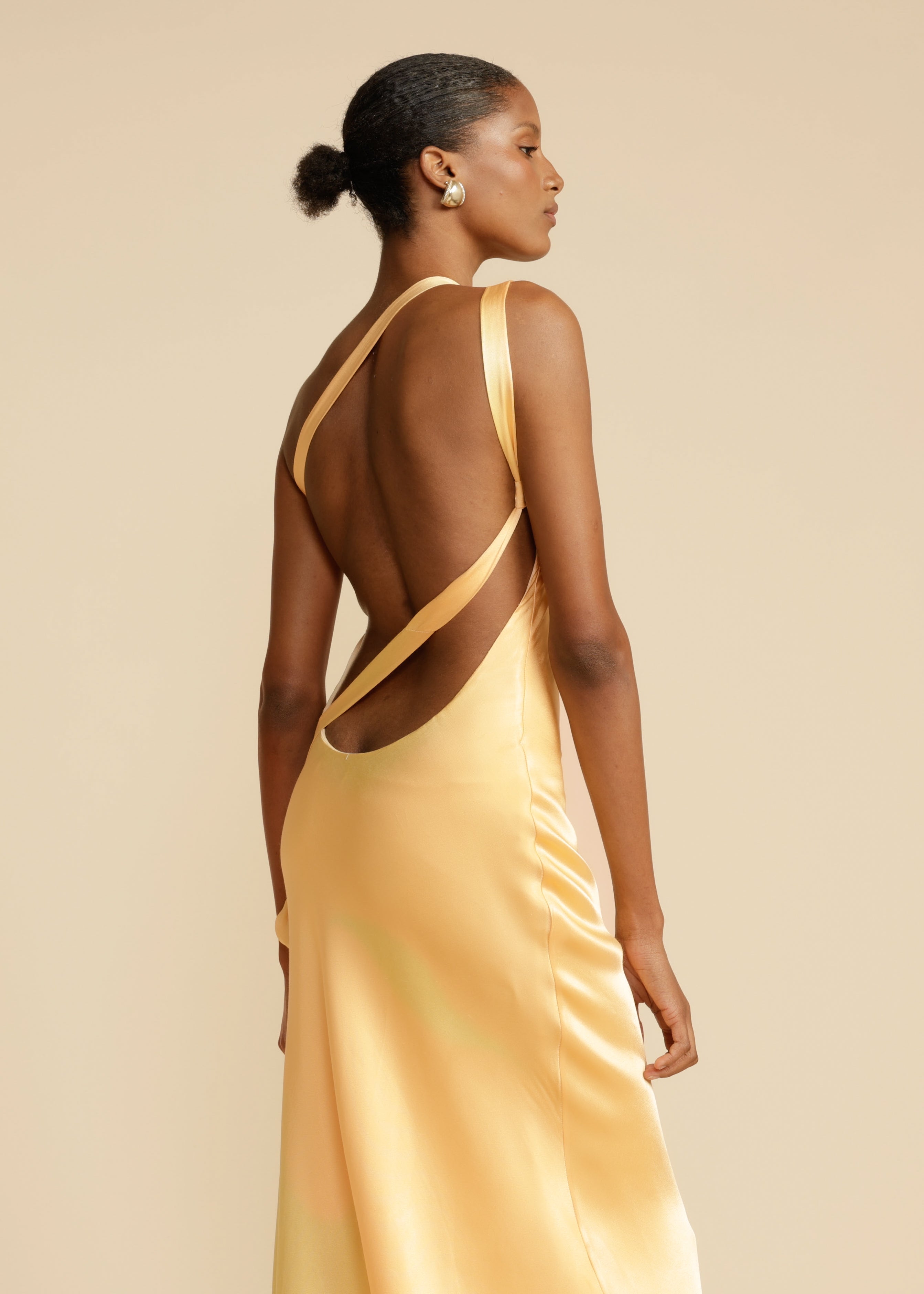 IRENE  VESTIDO DORADO ELEGANTE
