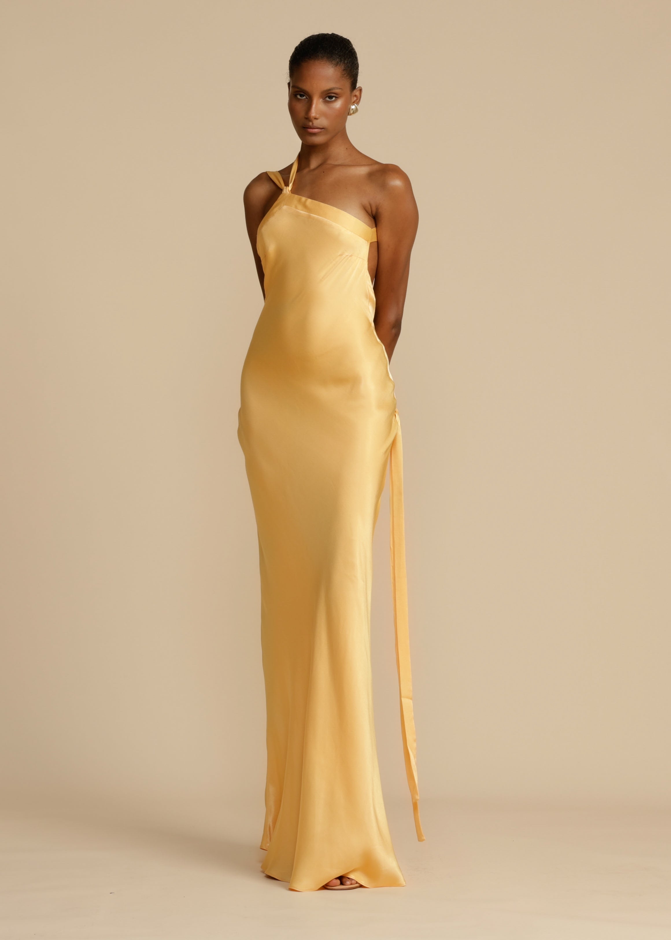 IRENE  VESTIDO DORADO ELEGANTE