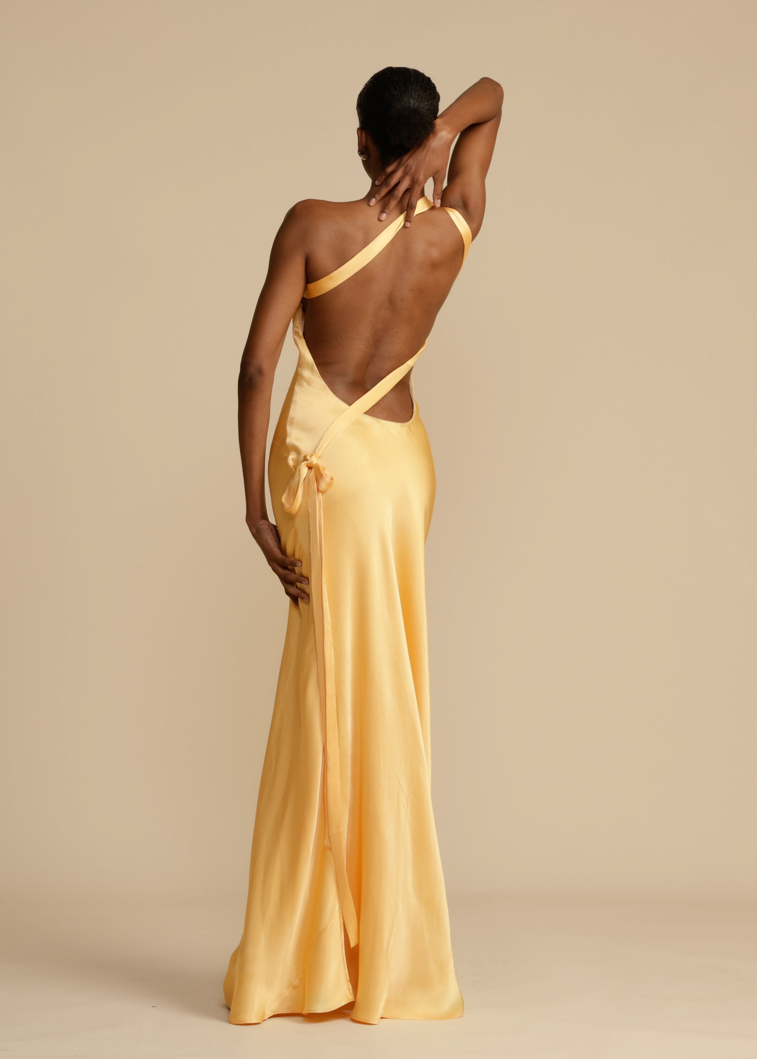 IRENE  VESTIDO DORADO ELEGANTE