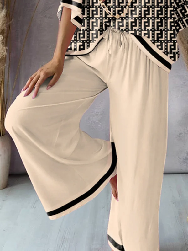 CONJUNTO ALBA - CAMISETA URBANA SUELTA CON CUELLO DE PICO Y PANTALONES