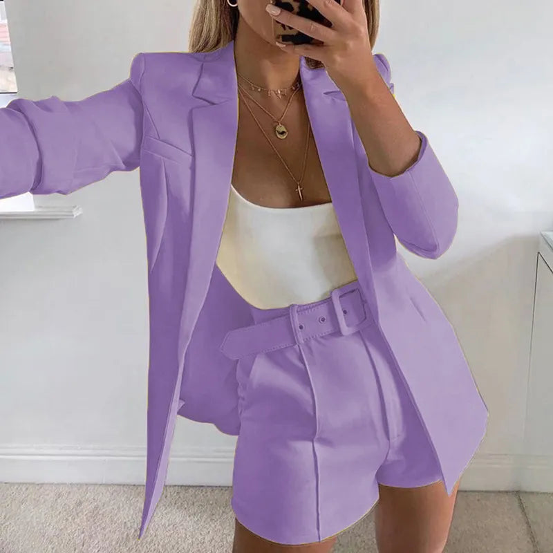 CELIA  ELEGANTE CONJUNTO DE PANTALÓN CORTO Y BLAZER DE LINO PARA MUJER