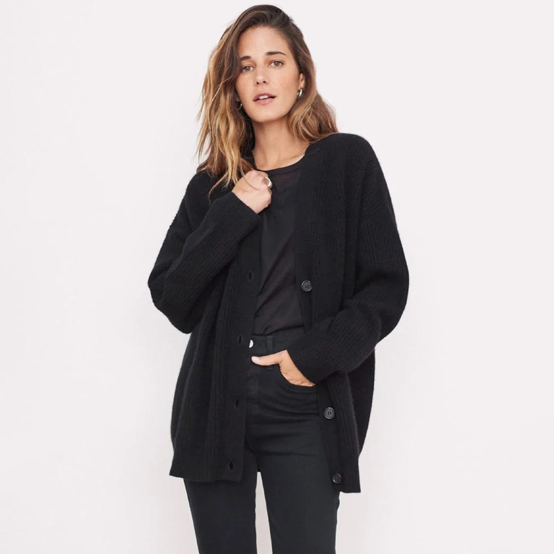 CARDIGÁN OVERSIZE DE CASHMERE – LUJO LIGERO Y SUAVE