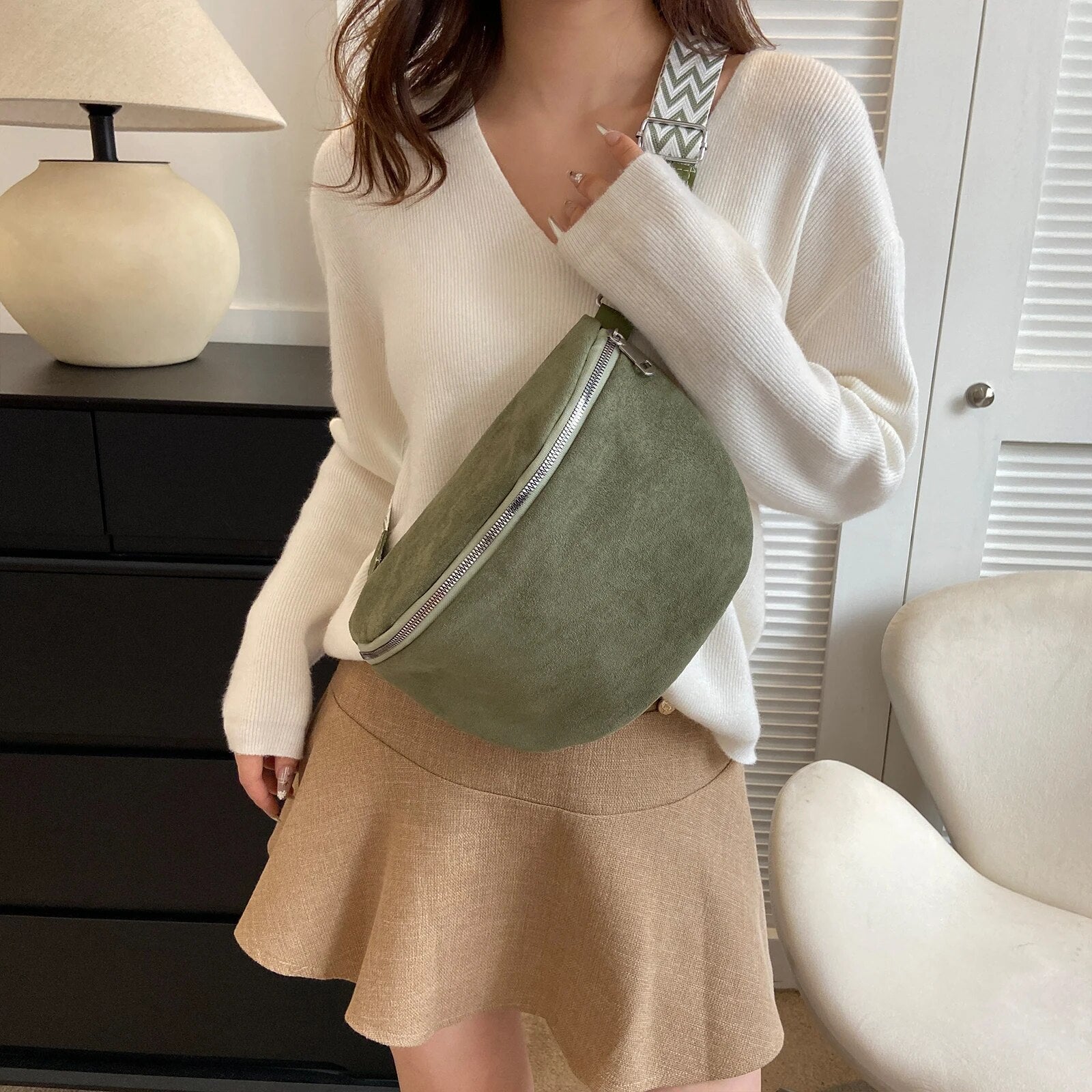 BOLSO MARINA – RIÑONERA CON CORREA ANCHA AJUSTABLE