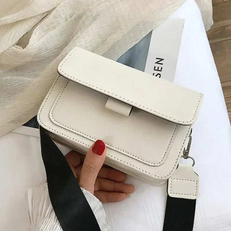 BOLSO SOFÍA – BANDOLERA MINI CON CORREA GRUESA Y CIERRE ABATIBLE PARA MUJER