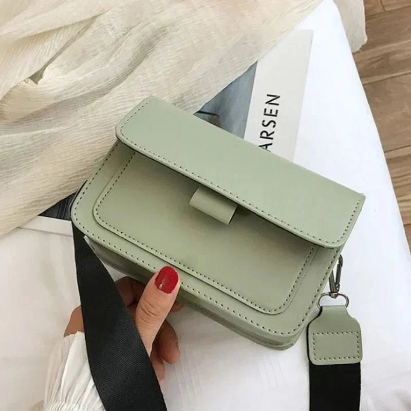 BOLSO SOFÍA – BANDOLERA MINI CON CORREA GRUESA Y CIERRE ABATIBLE PARA MUJER