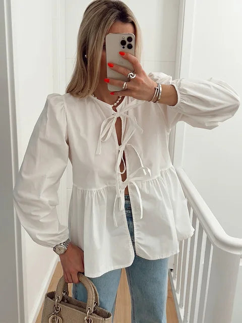BLUSA ITALIANA ANUDADA DE ALGODÓN – VERSATILIDAD Y ELEGANCIA