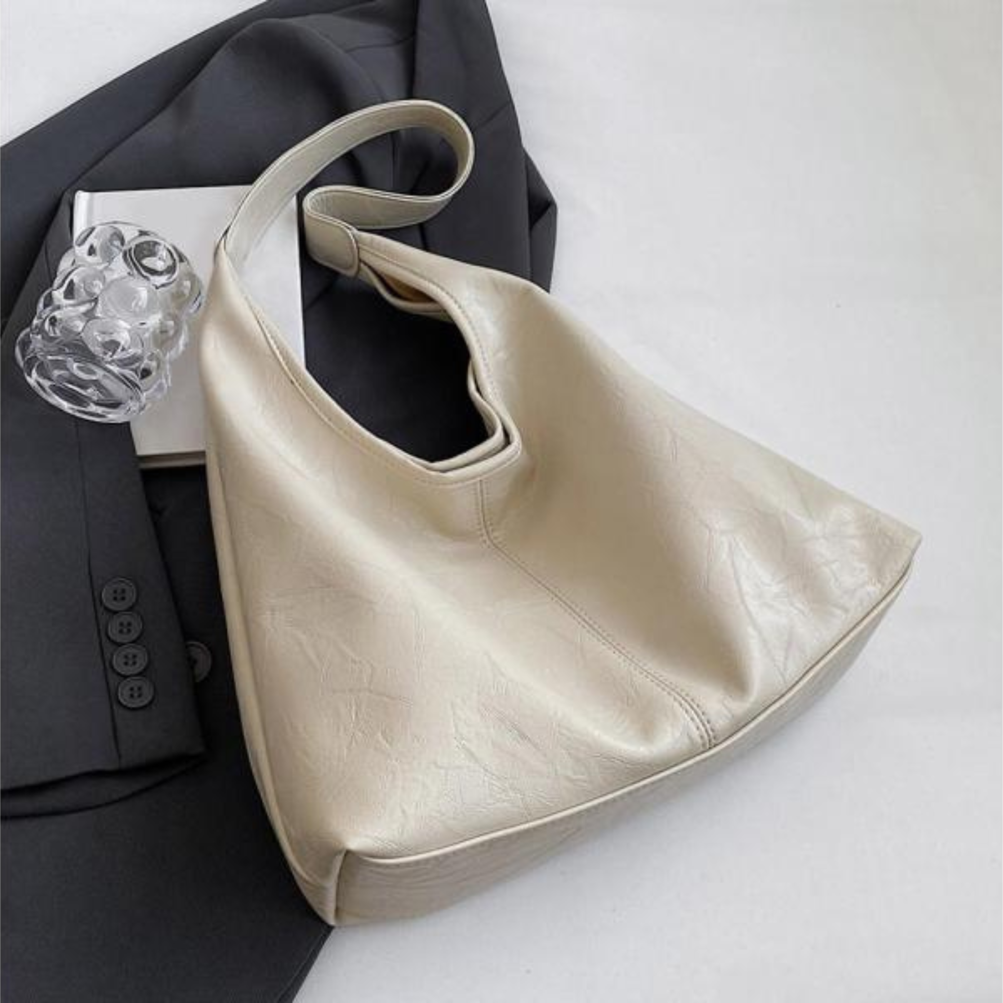 BOLSO HOBO GRANDE DE HOMBRO EN POLIPIEL
