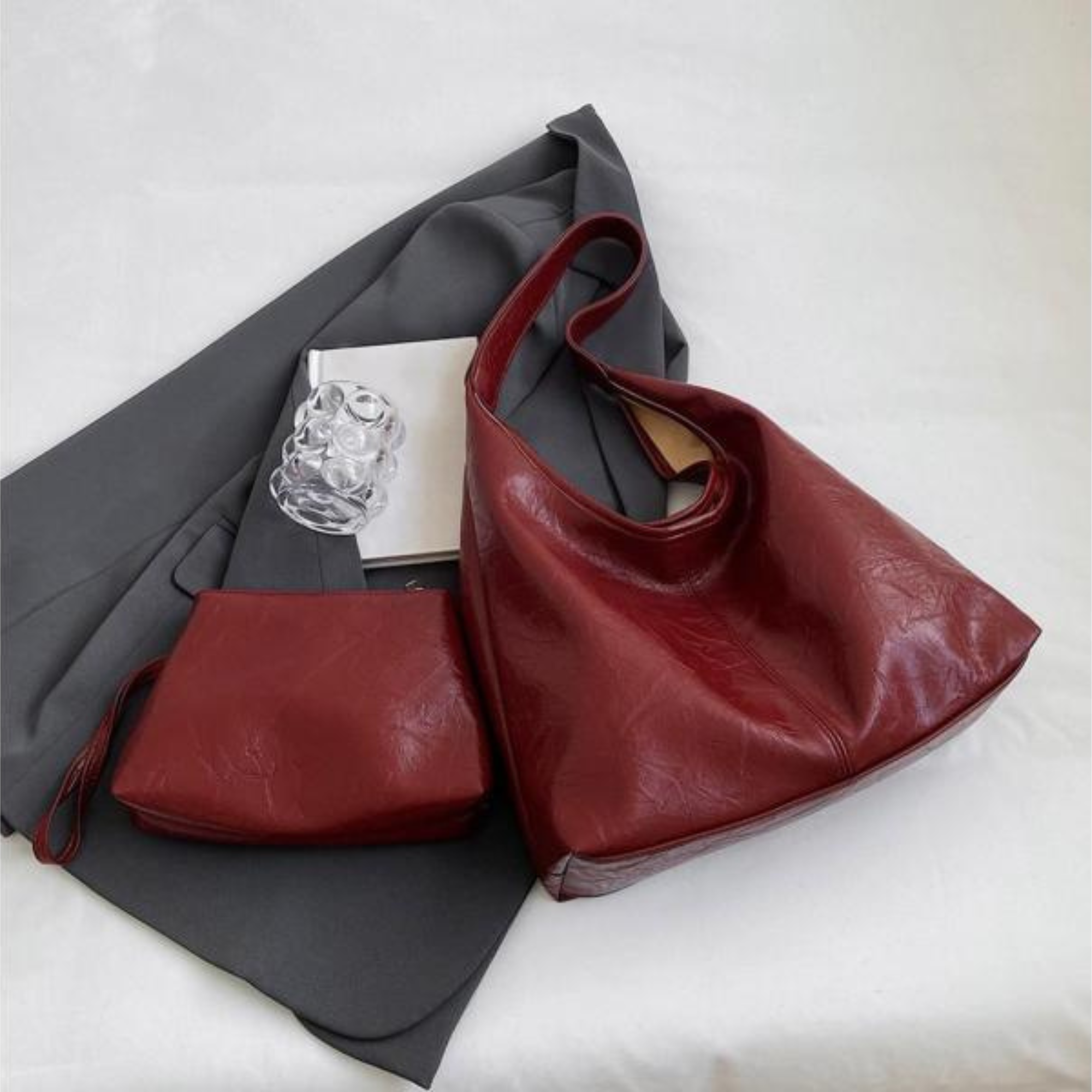 BOLSO HOBO GRANDE DE HOMBRO EN POLIPIEL