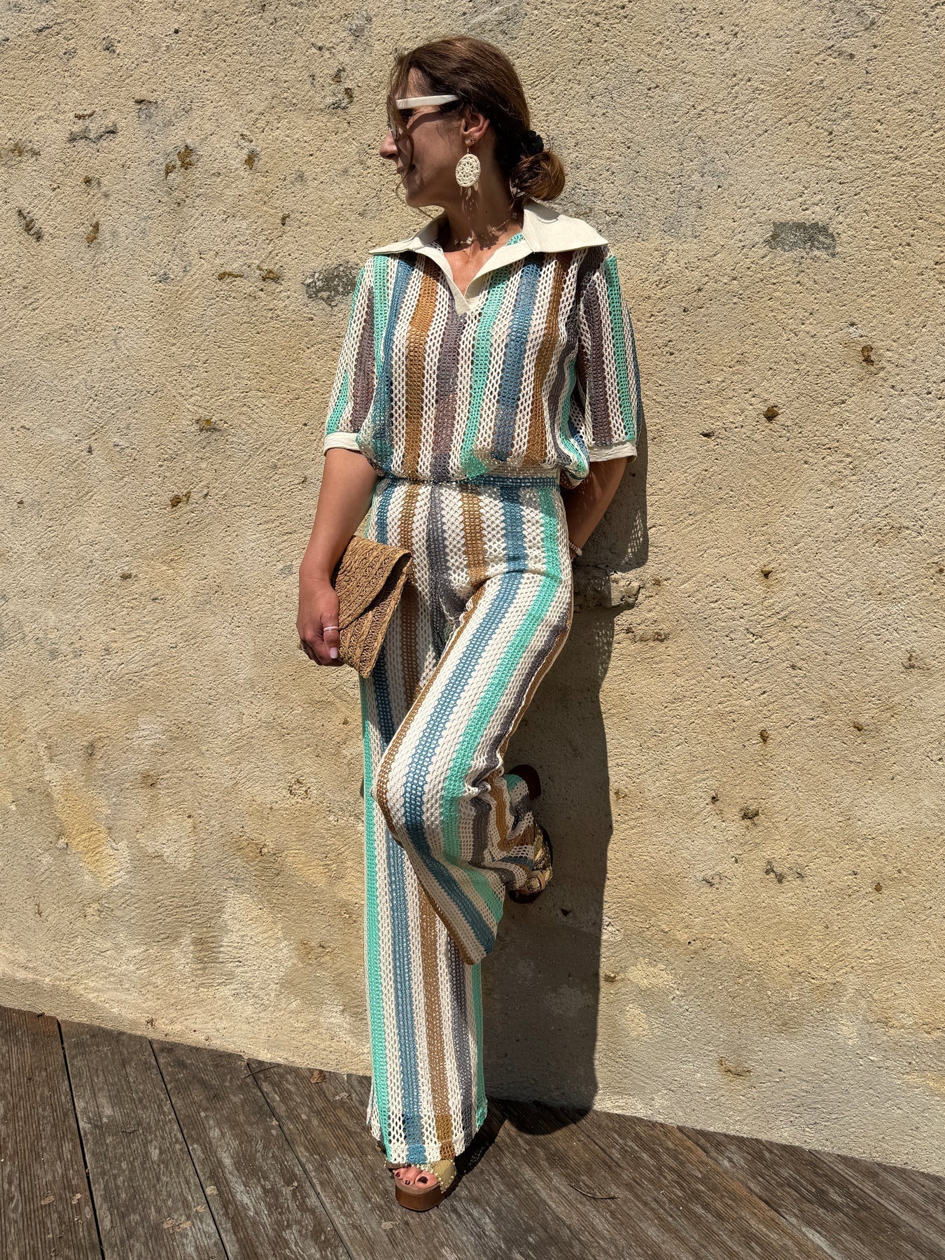 TOP ELEGANTE CON SOLAPAS Y MANGAS TRES CUARTOS