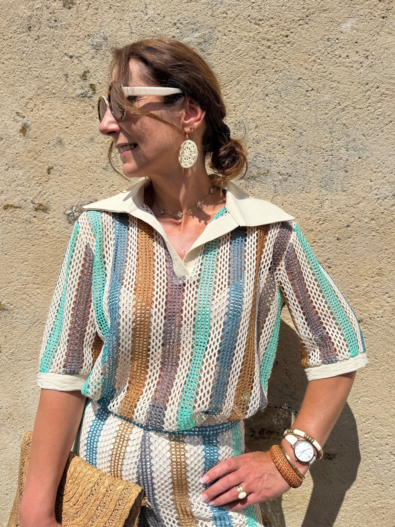 TOP ELEGANTE CON SOLAPAS Y MANGAS TRES CUARTOS