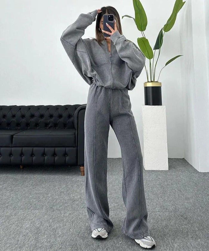 CONJUNTO DEPORTIVO CASUAL MUJER CON CHAQUETA CREMALLERA Y PANTALÓN ACAMPANADO