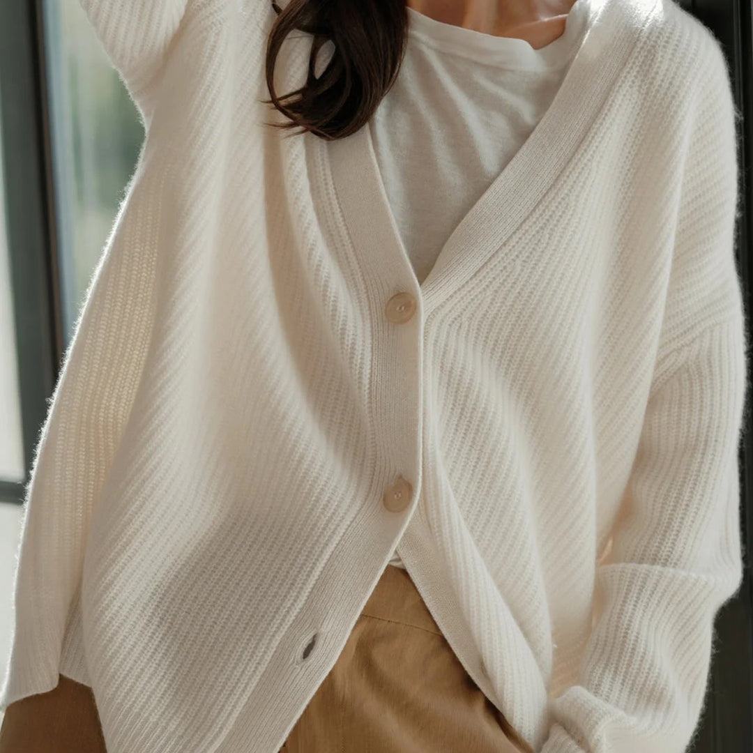 CARDIGÁN OVERSIZE DE CASHMERE – LUJO LIGERO Y SUAVE