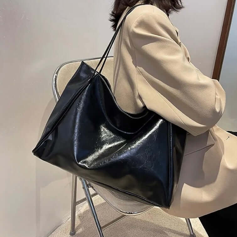 BOLSO ISADORA – GRANDE DE HOMBRO EN POLIPIEL VEGANA