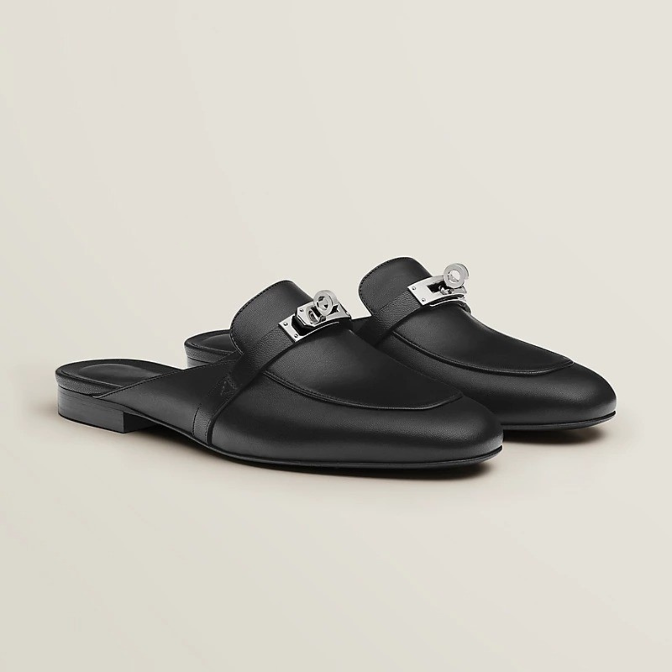 Épure™ | Mules elegantes de piel con detalle metálico
