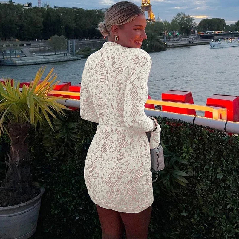 Cerelia | Vestido Mini De Encaje Con Detalle Cut Out
