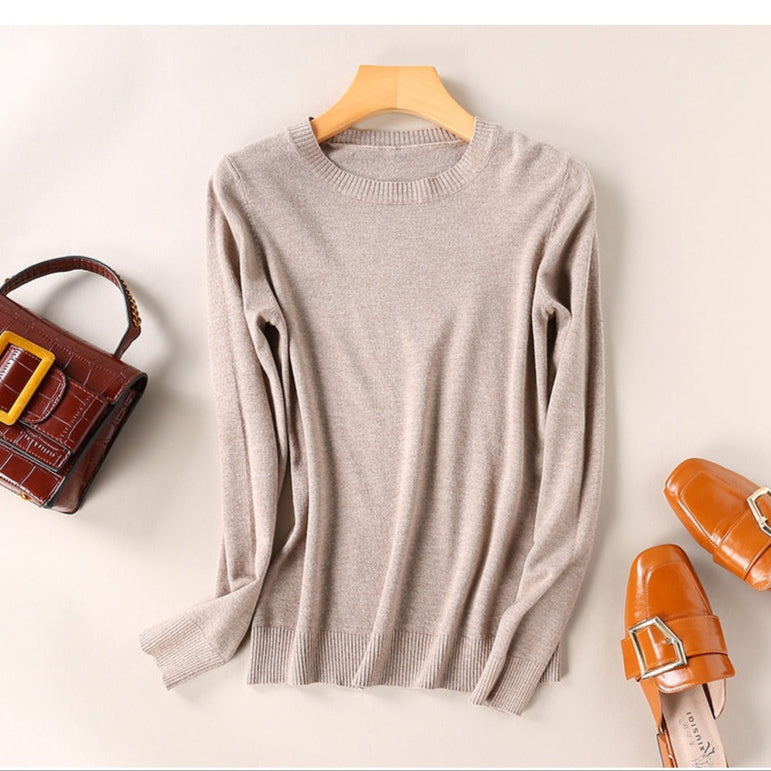Maglia in cashmere con scollo classico