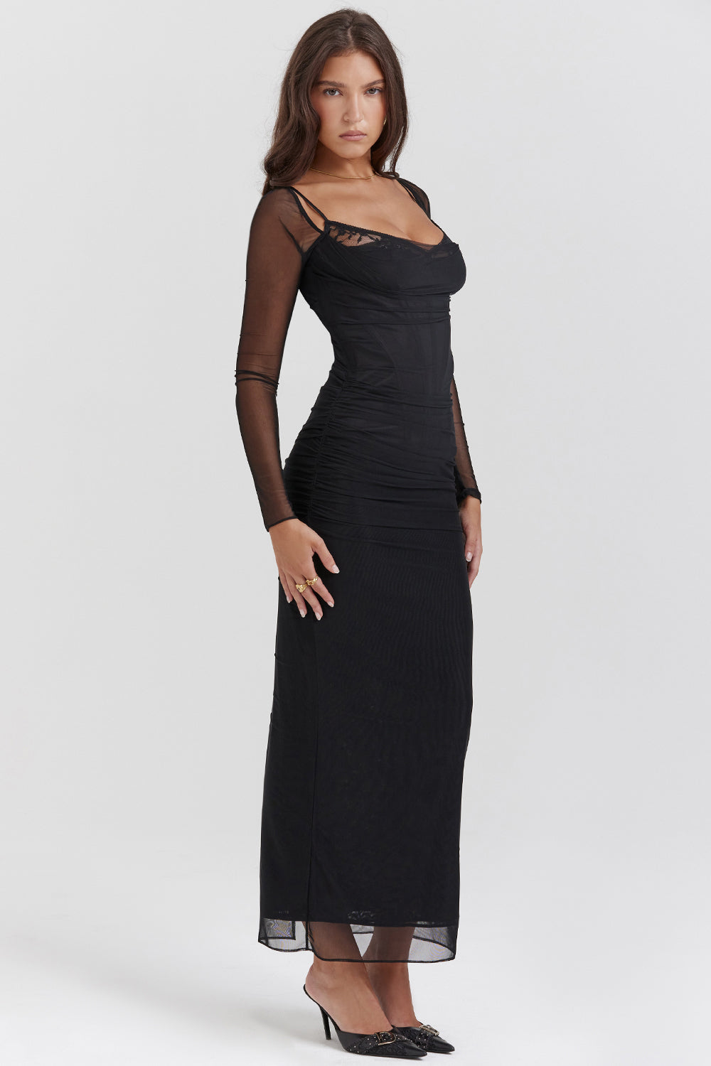 MARA VESTIDO LARGO CON GLAMOUR