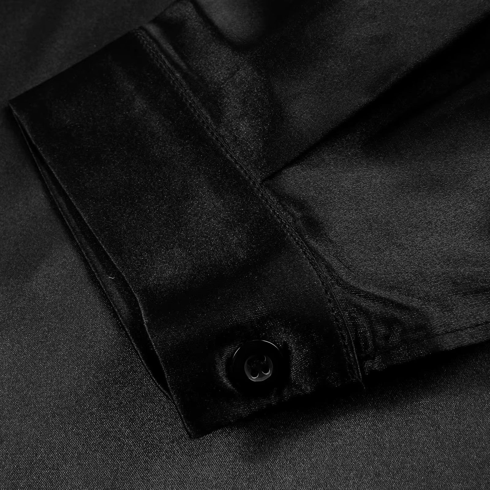 LILIA – CAMISA DE RASO CON ESCOTE PROFUNDO