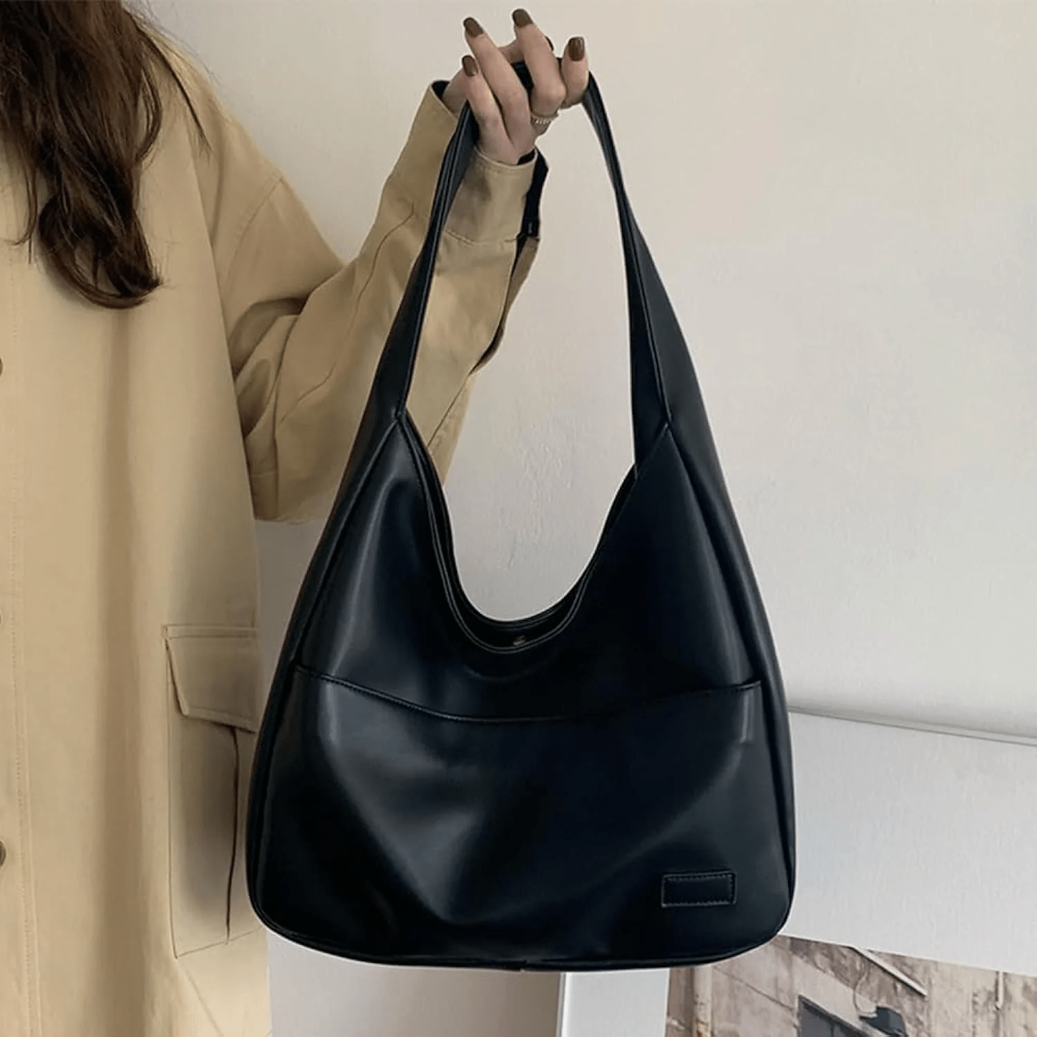 BOLSO ELENA – SHOPPER GRANDE DE HOMBRO CON UNA SOLA CORREA EN POLIPIEL