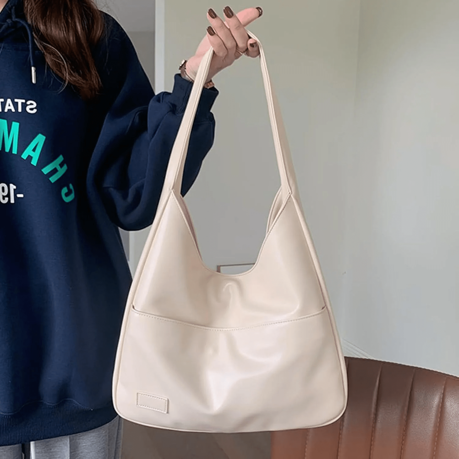 BOLSO ELENA – SHOPPER GRANDE DE HOMBRO CON UNA SOLA CORREA EN POLIPIEL