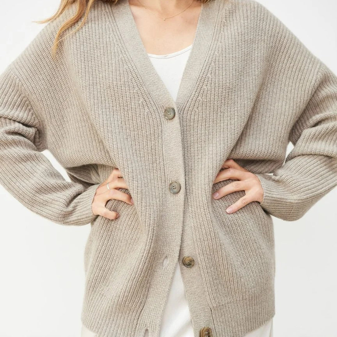 CARDIGÁN OVERSIZE DE CASHMERE – LUJO LIGERO Y SUAVE