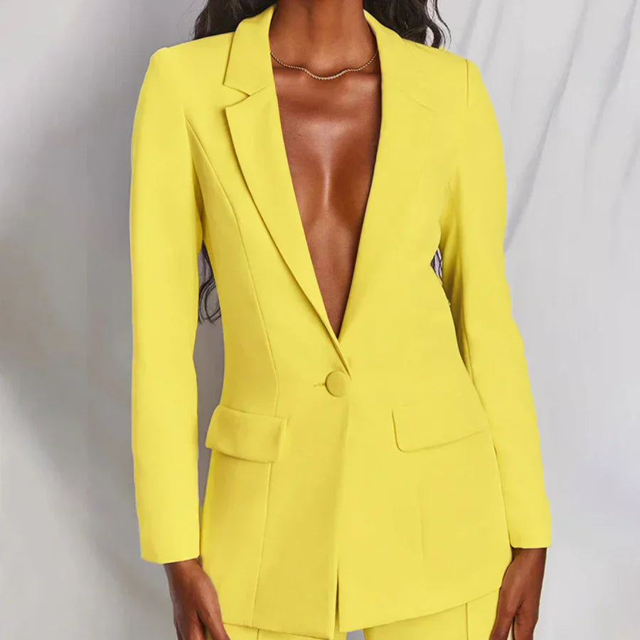 CONJUNTO ELEGANTE DE BLAZER Y PANTALÓN PARA MUJER CON DISEÑO CLÁSICO Y SOFISTICADO