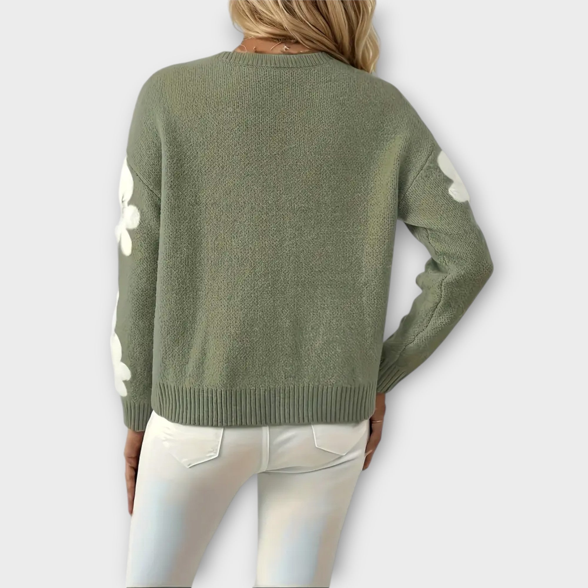 ARCADIA – JERSEY CHIC CON DETALLES FLORALES ATEMPORALES