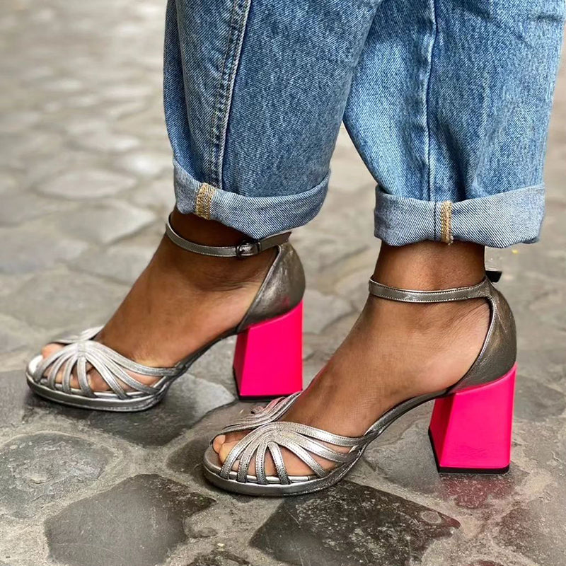 NAELLE™ | SANDALIAS BRILLANTES CON TACÓN GRUESO Y ELEGANTE HEBILLA