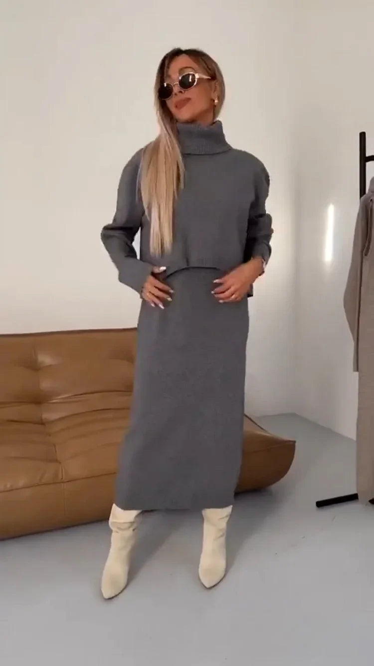 CONJUNTO VESTIDO Y SUÉTER DE CUELLO ALTO