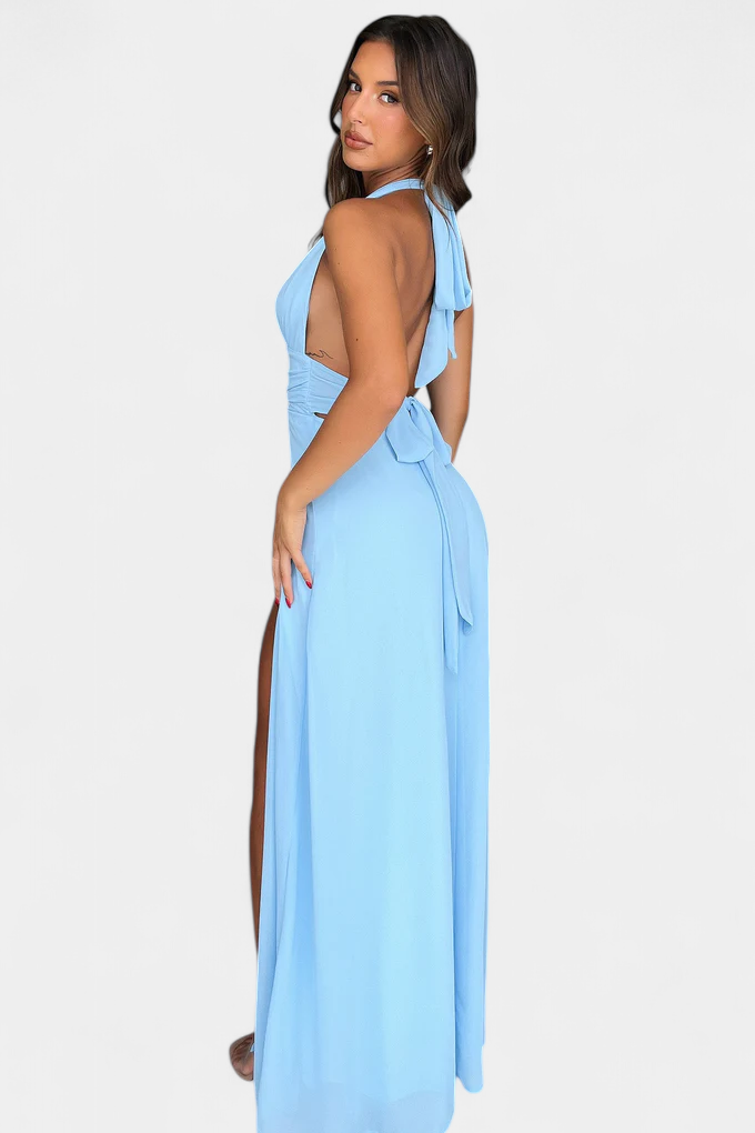 Latisha Vestido de Cuello Halter y Gran Abertura