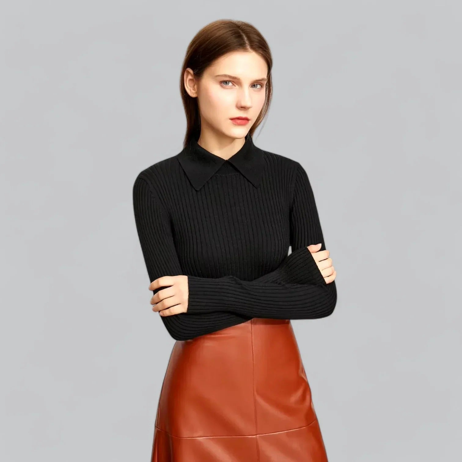 POLO DE MUJER ACANALADO DE MANGA LARGA – ELEGANTE Y VERSÁTIL