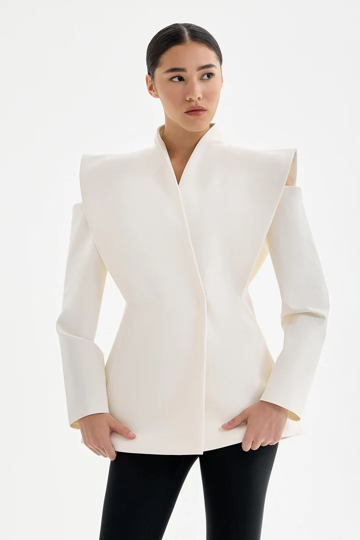 Valeria™ | Blazer con hombros esculturales  – Poder y Elegancia