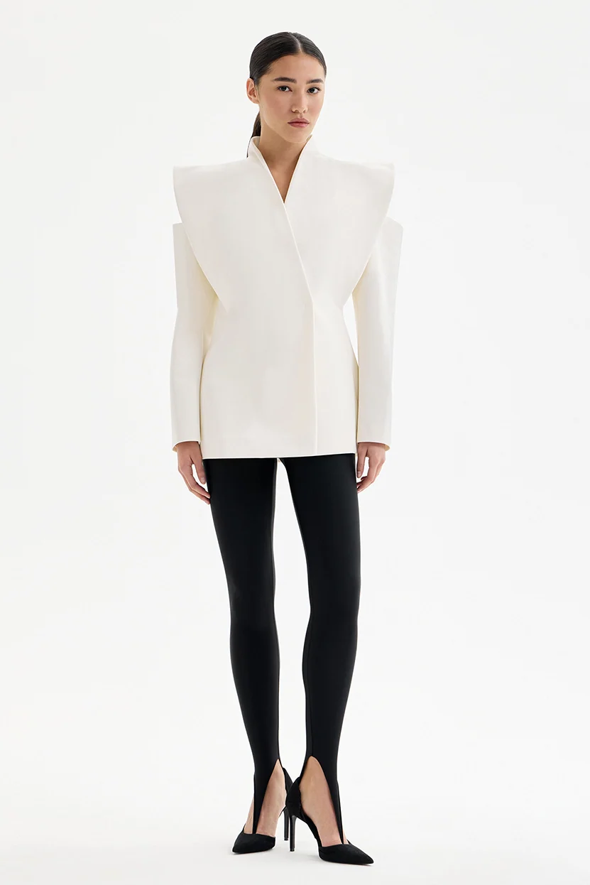 Valeria™ | Blazer con hombros esculturales  – Poder y Elegancia
