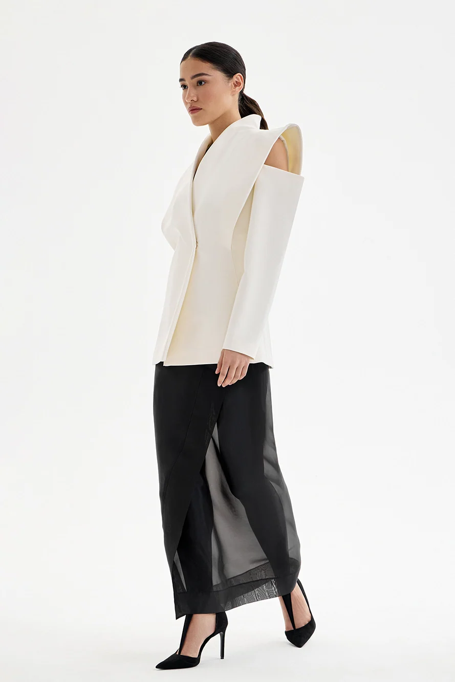 Valeria™ | Blazer con hombros esculturales  – Poder y Elegancia