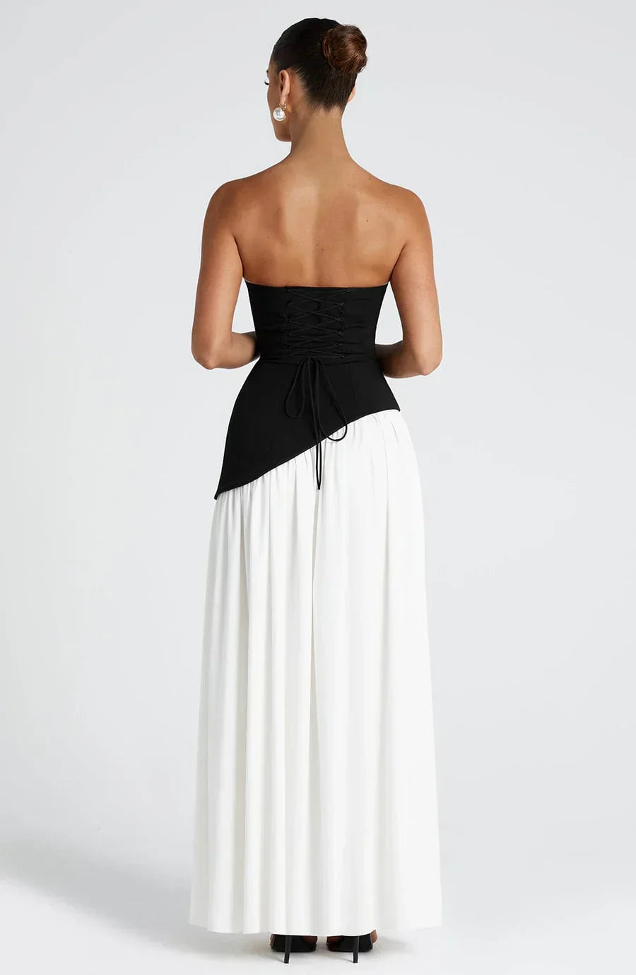 Alessia™ | Vestido Largo Asimétrico con Choker