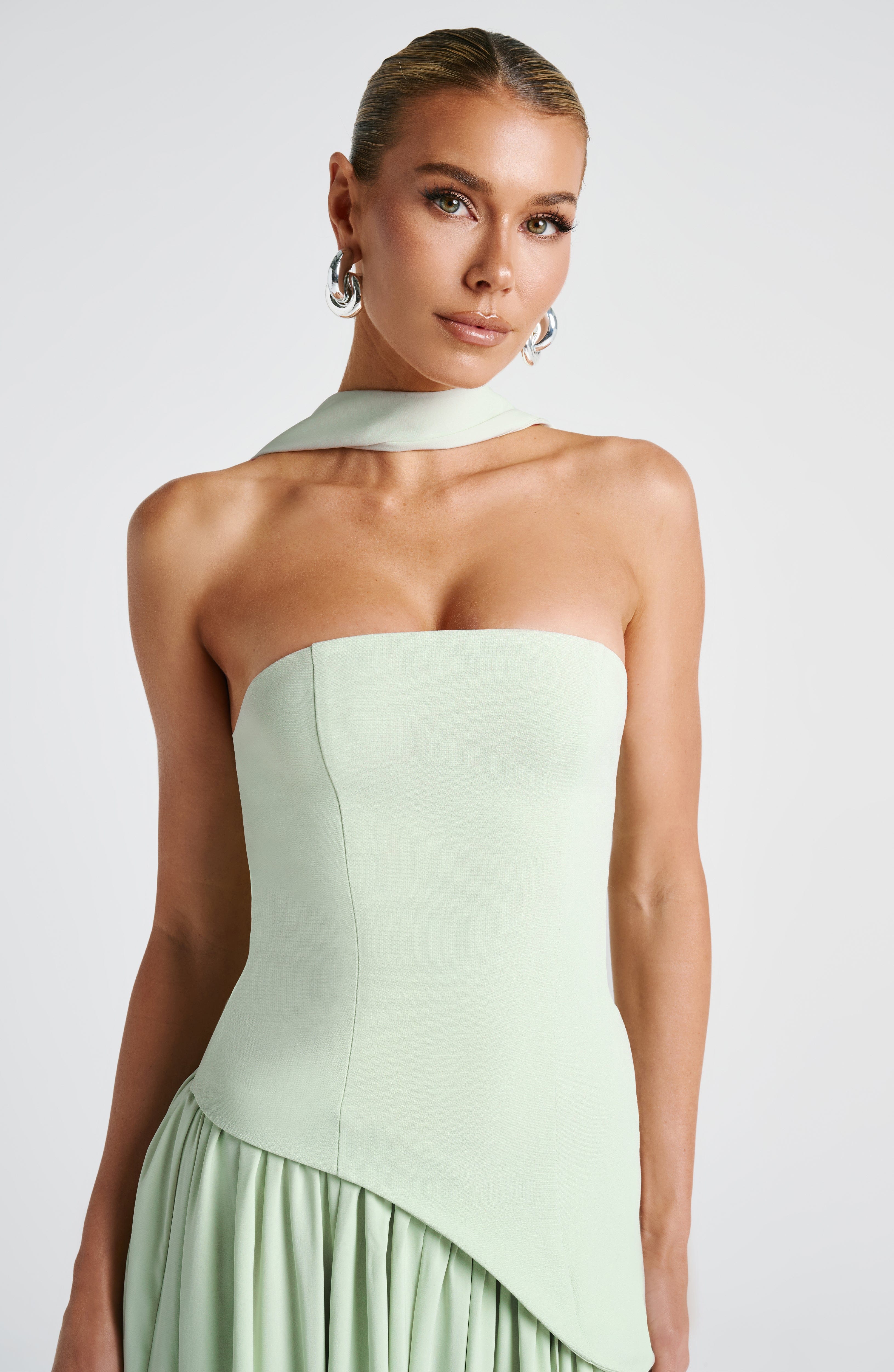 Isabella | Vestido de Silueta Audaz