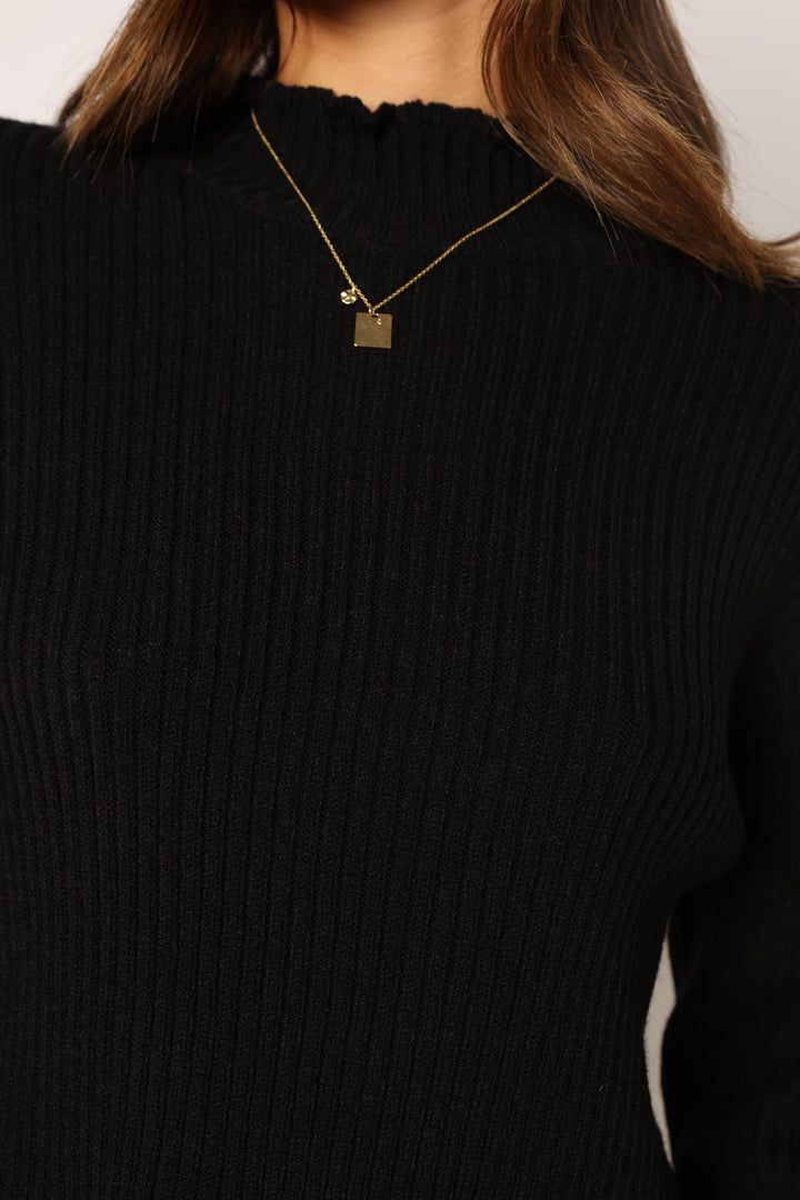 CONJUNTO ELEGANTE DE CUELLO ALTO CON FALDA LARGA PARA MUJER